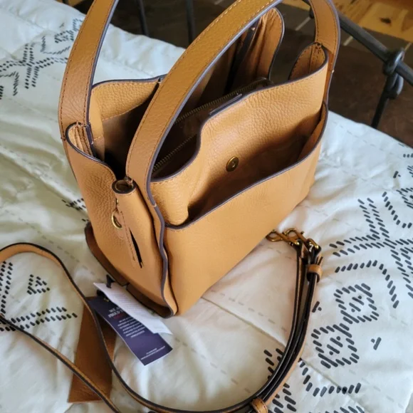 American Leather satchel, with crossbody strap.  Tan.  Medium size. Like new! - Picture 3 of 6